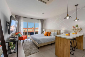 New Beautiful Aruban Studio Oceanfront